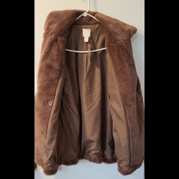 NWT H&M FAUX FUR COAT SIZE SMALL - Picture 9 of 11